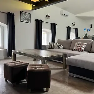 Appartement Loft Design, Lapalud